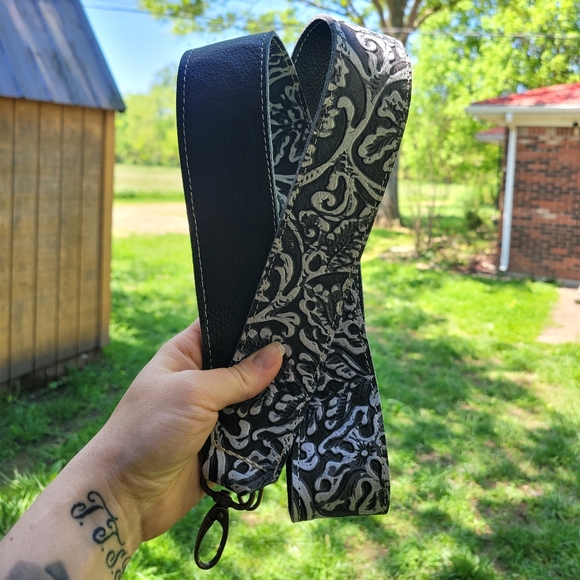 Leather Crossbody Strap - Picture 2 of 2